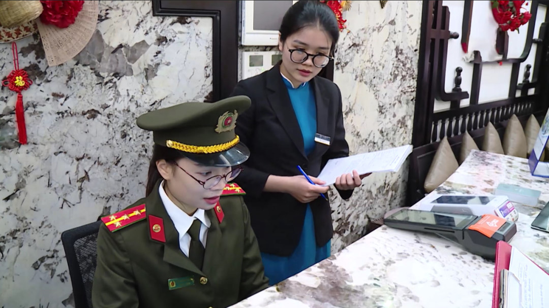 突然！越南河内开启“铁腕”模式！外国人住一晚没登记，罚款直接飙到5000+人民币！