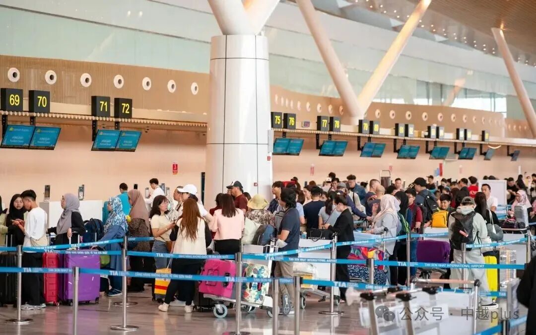 超16万人次！胡志明市新山一机场创下单日接待纪录