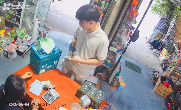 76万账单收到800万！中国顾客多付超10倍货款，越南女店主的操作，网友狂赞